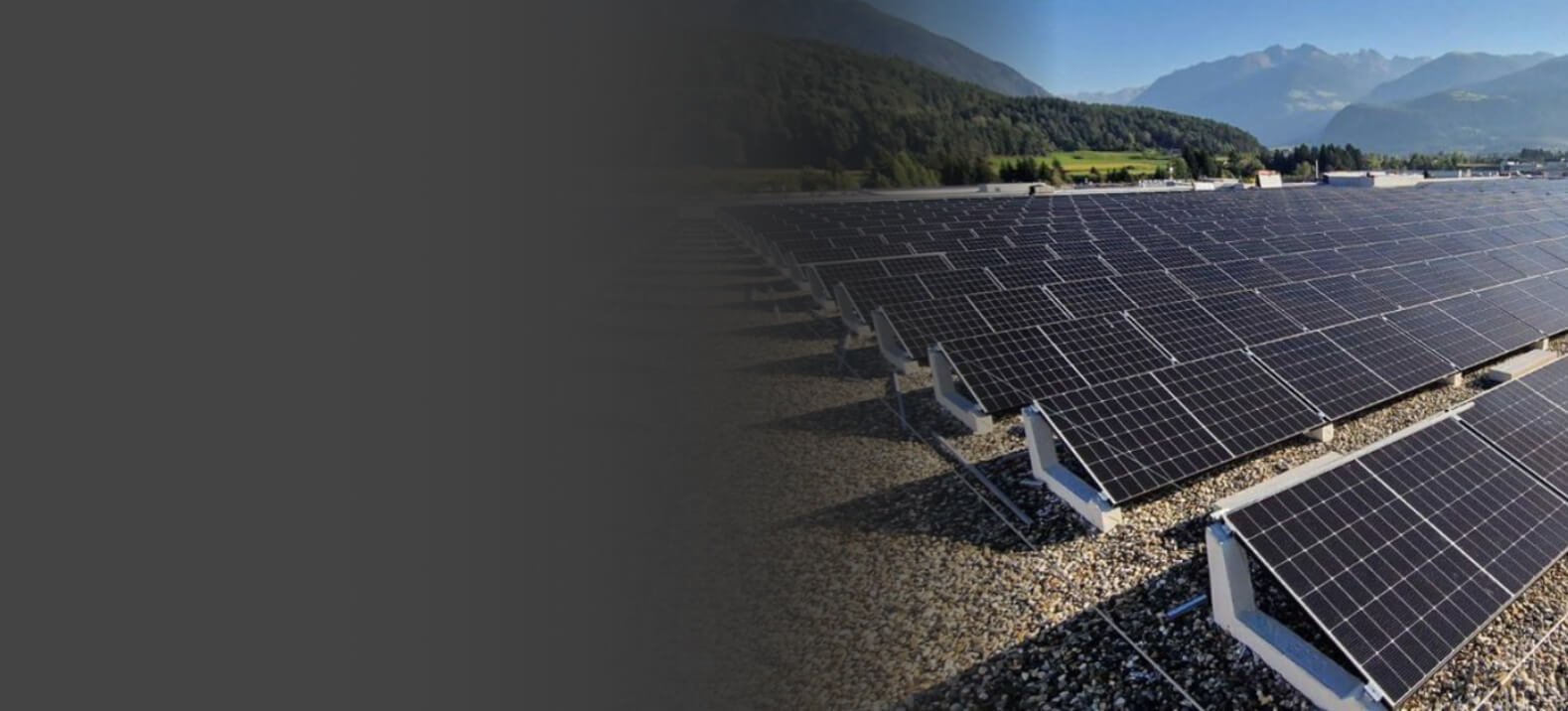 Betonblöcke revolutionieren die Installation von Photovoltaikanlagen auf Flachdächern und Freiflächenanlagen. Dank ihnen dauert die Installation der Paneele 1/4 der Zeit im Vergleich zu anderen Bauarten und erfordert keine Eingriffe in die Dachfläche. Wählen Sie aus unserem Angebot an Blöcken die richtigen für Ihre Photovoltaikanlage aus.